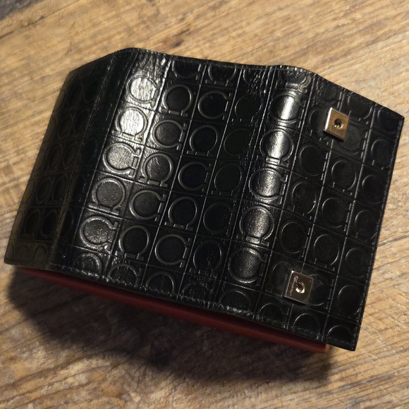 Salvatore Ferragomo Black Embossed Key Holder Wallet - Picture 17 of 17